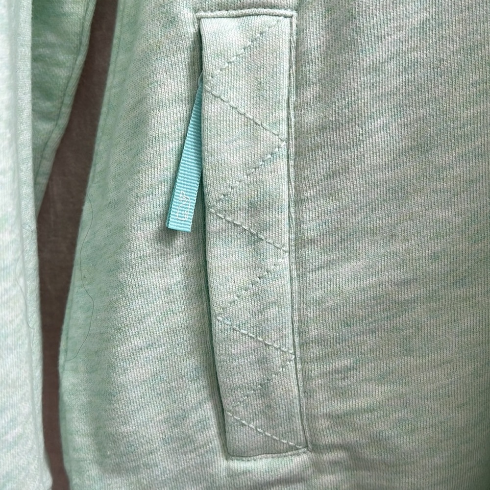 Vineyard Vines Performance Quilted Sweatshirt - image 2